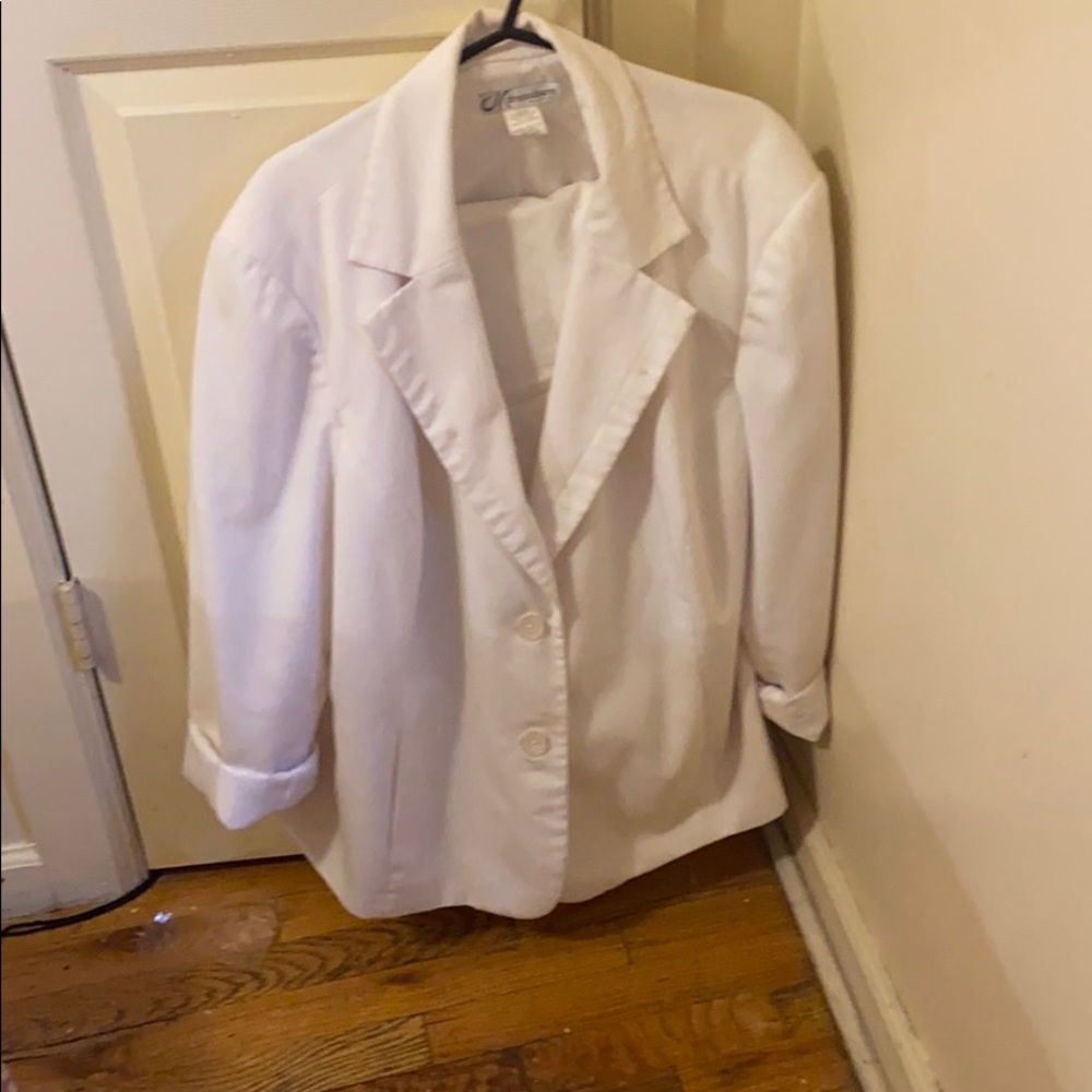 White pants suit 18 wdressbarn